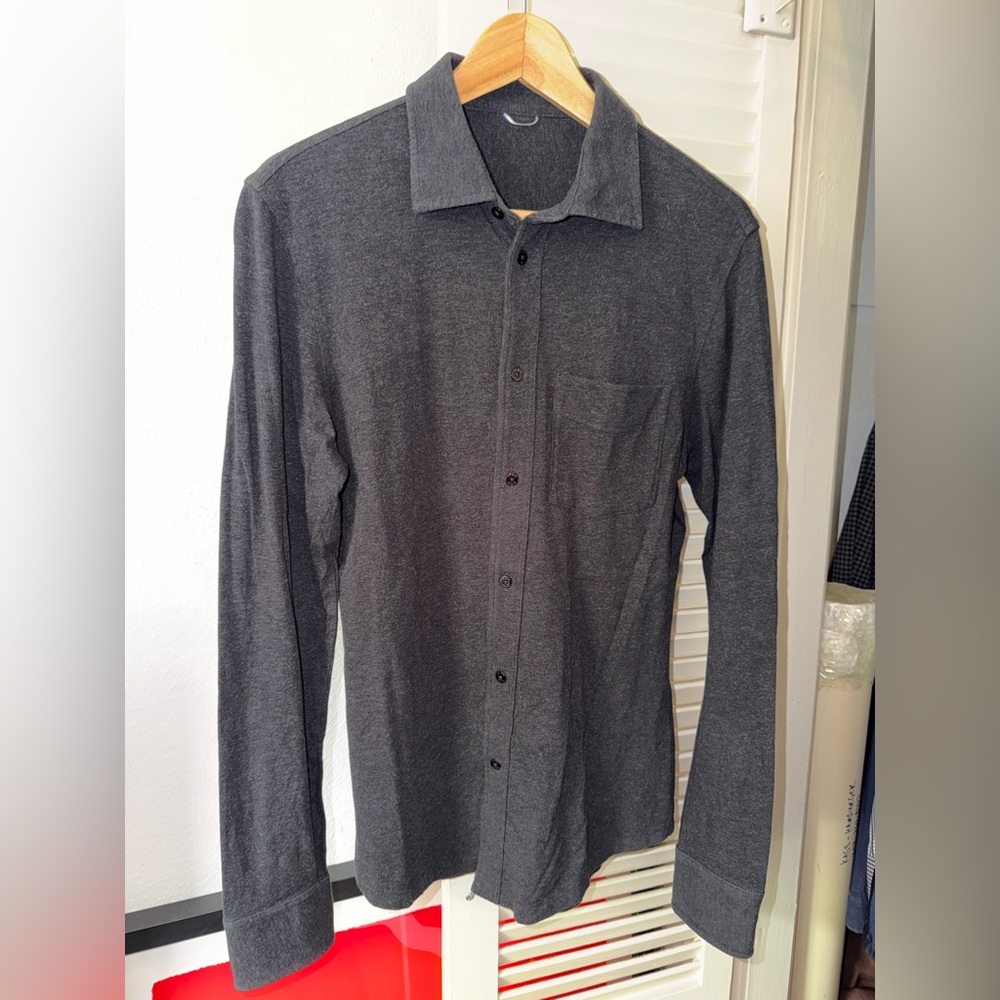 Kit and Ace Charcoal Gray Button Down